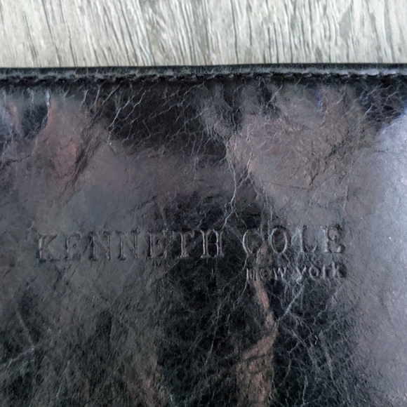 Kenneth Cole New York Black Leather Shoulder Bag - Picture 10 of 13